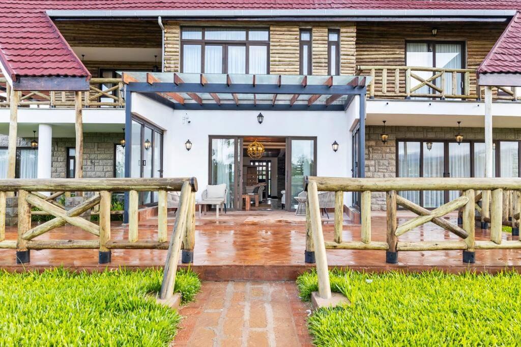 Hotel Kirimara Woodlands, Nanyuki Exterior foto